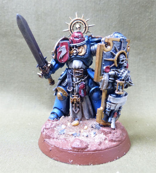 Space Marines - Captain with Relic Shield painted - Warhammer 40K #19U