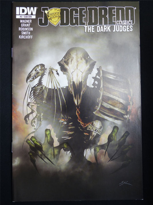 JUDGE Dredd Classics: The Dark Judges #5 - B&B IDW Comic #2HH