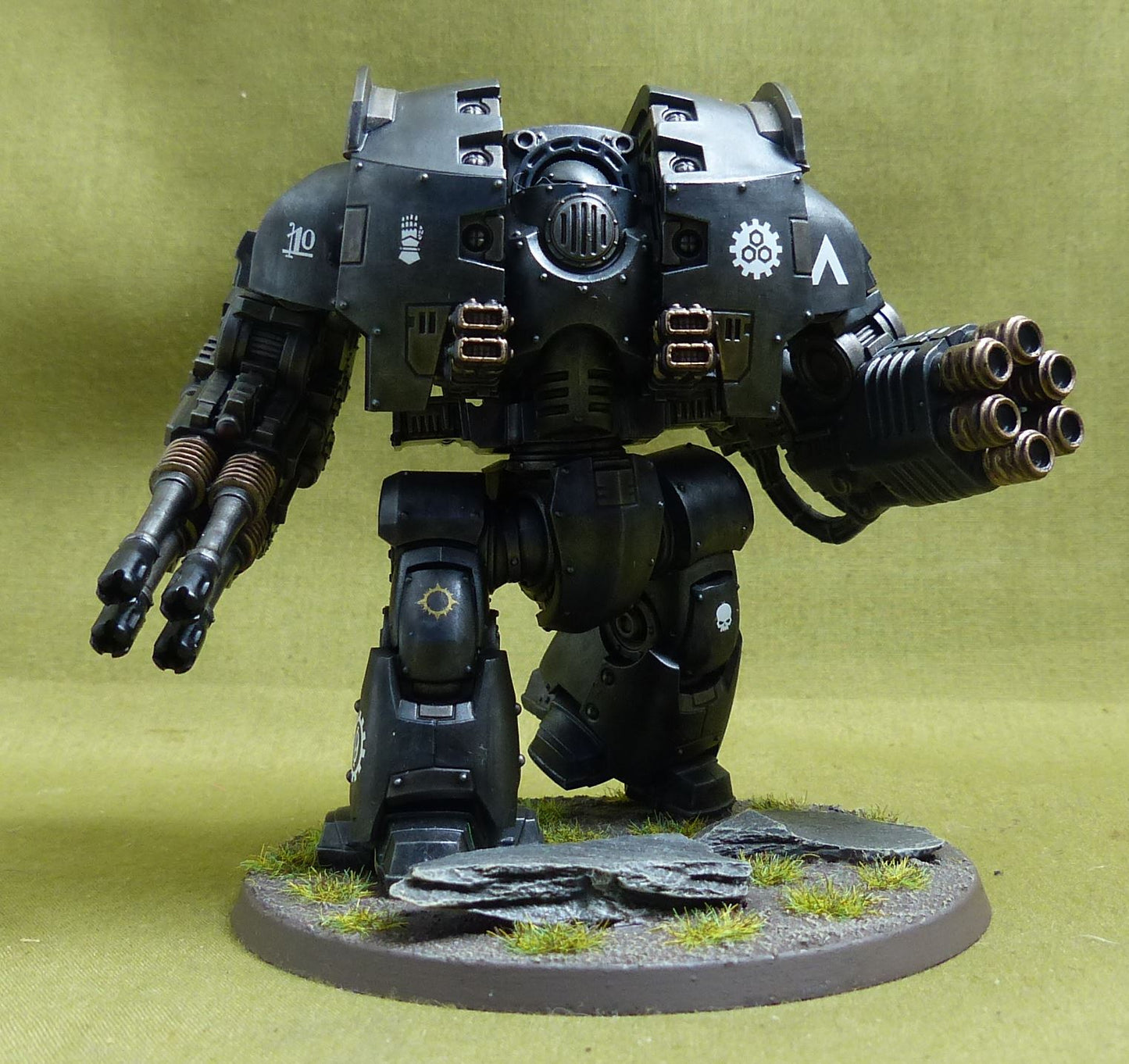 Leviathan Siege Dreadnought painted - Iron Hands - Warhammer Horus Heresy #2Q2