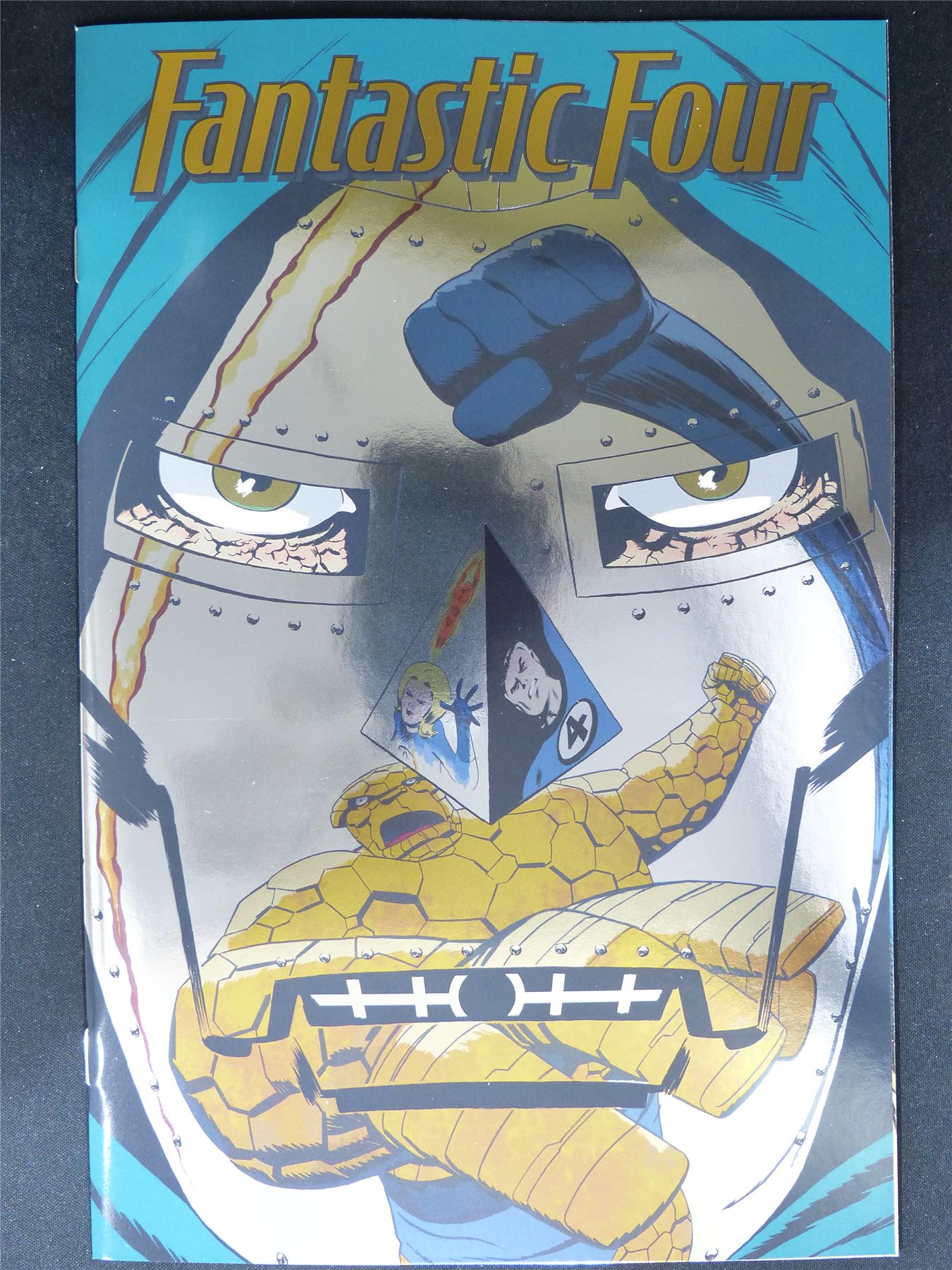 FANTASTIC Four #15 Cvr B Foil - Oct 2026 Marvel Comic #2XJ
