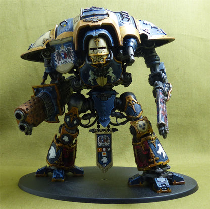 Imperial Knight with Forgeworld Shoulder Pads painted - Warhammer 40K #ZC