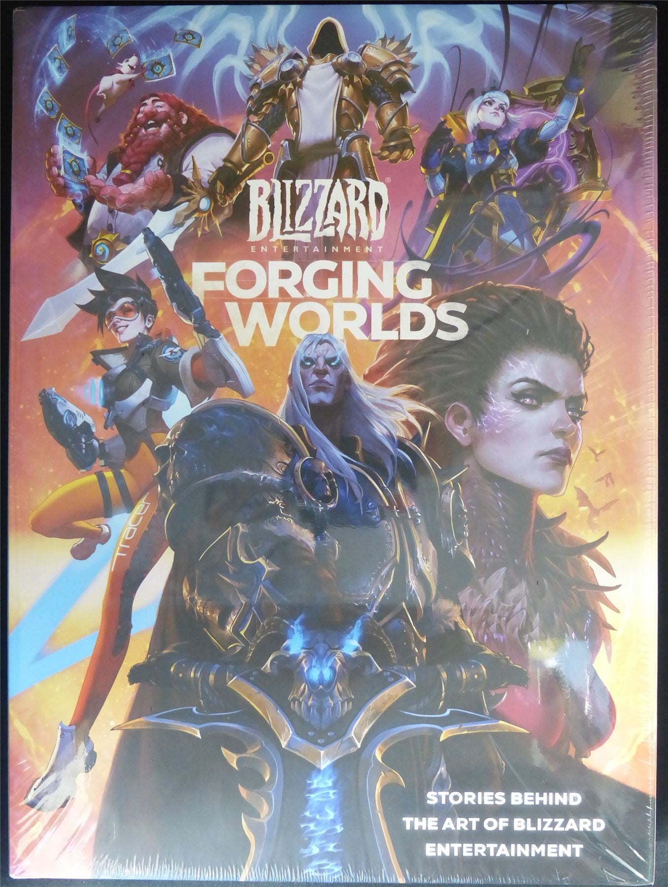 Blizzard Forging Worlds: Stories Behind the art of Gift Book - Titan Hardback #3Y