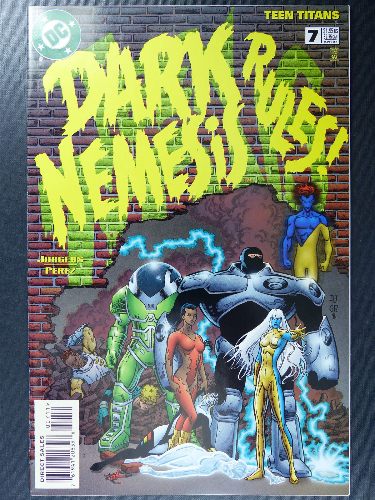 TEEN Titans #7- DC Comics #Y