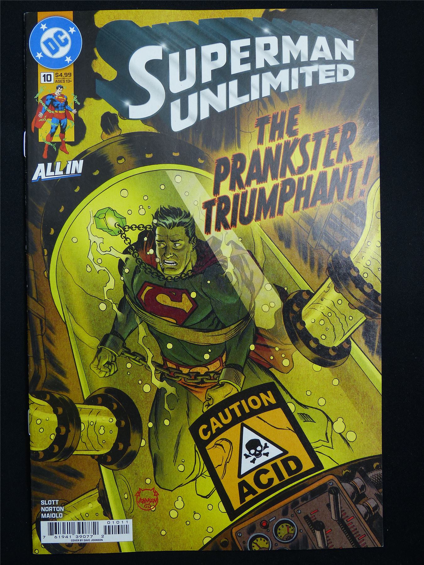 SUPERMAN Unlimited #10 - DC Comic #39E