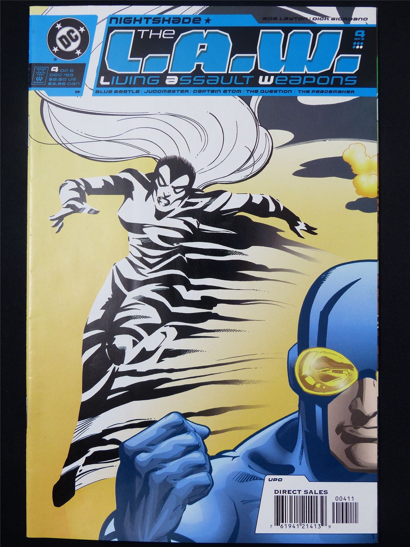 The L.A.W. Living Assault Weapons #4 - DC Comic #Q1