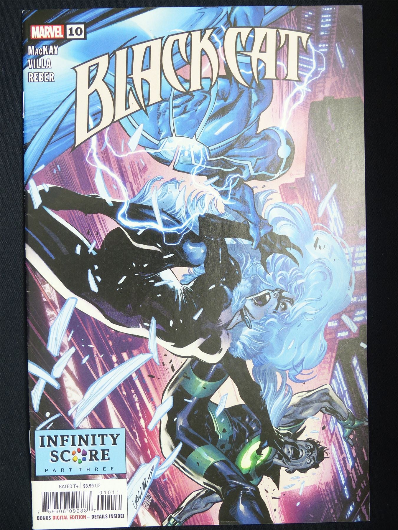 BLACK Cat #10 - Marvel Comic #1IL
