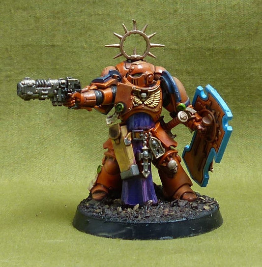 Lieutenant with Storm Shield painted - Space Marines - Warhammer 40K #51C