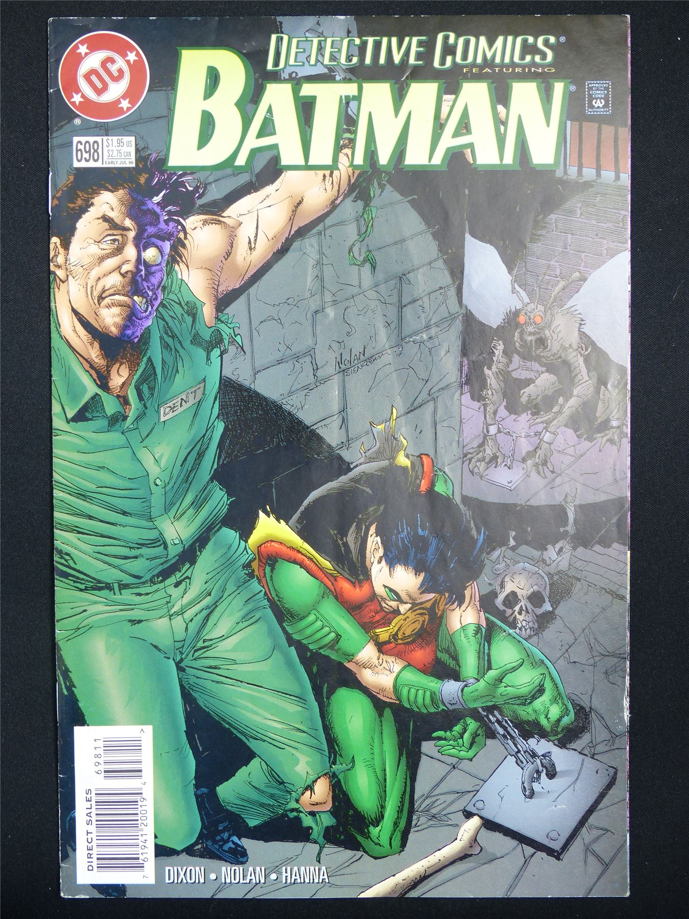 BATMAN: Detective Comics #698 - DC Comic #32G