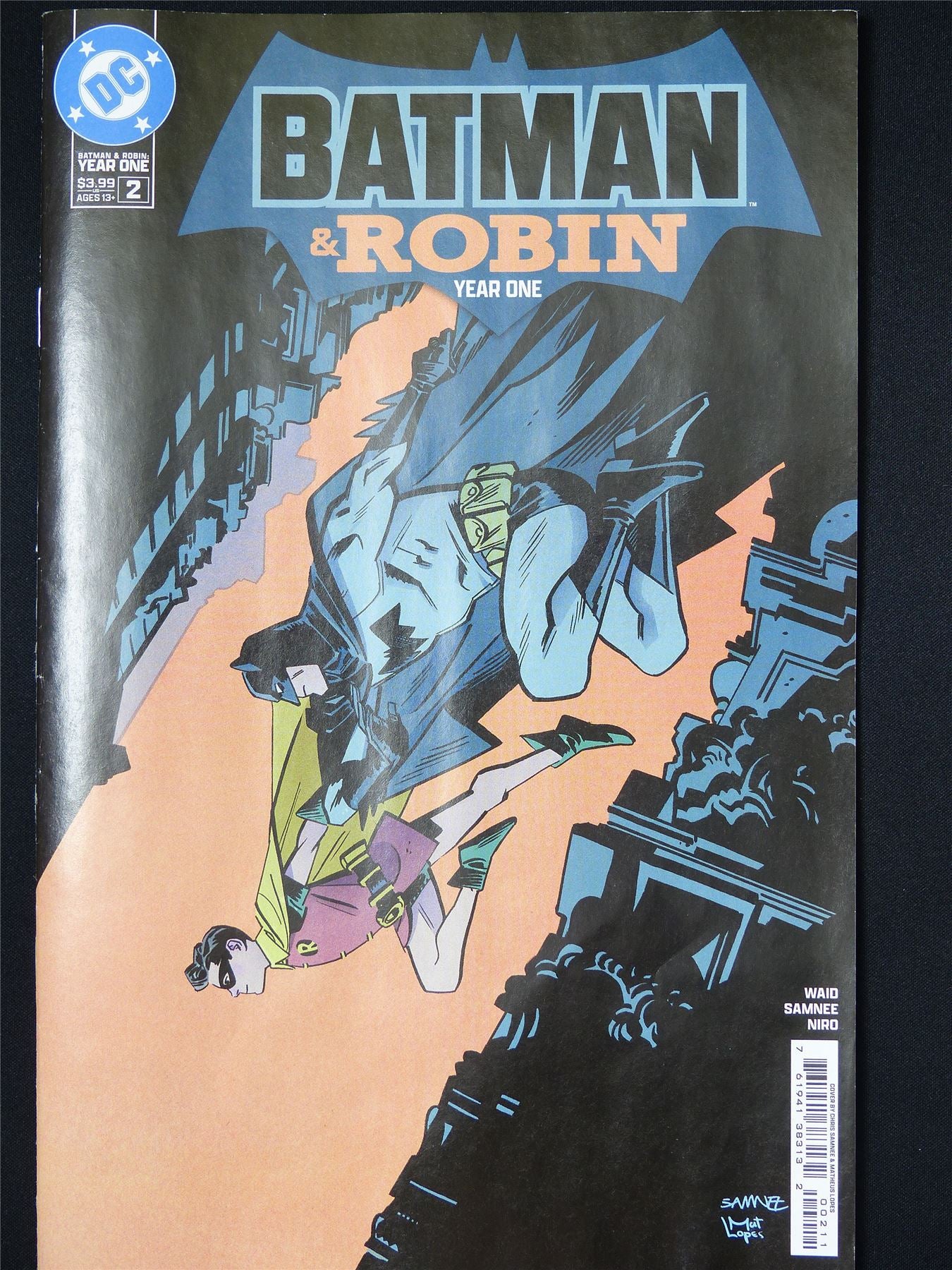 BATMAN & Robin Year one #2 - DC Comic #48K