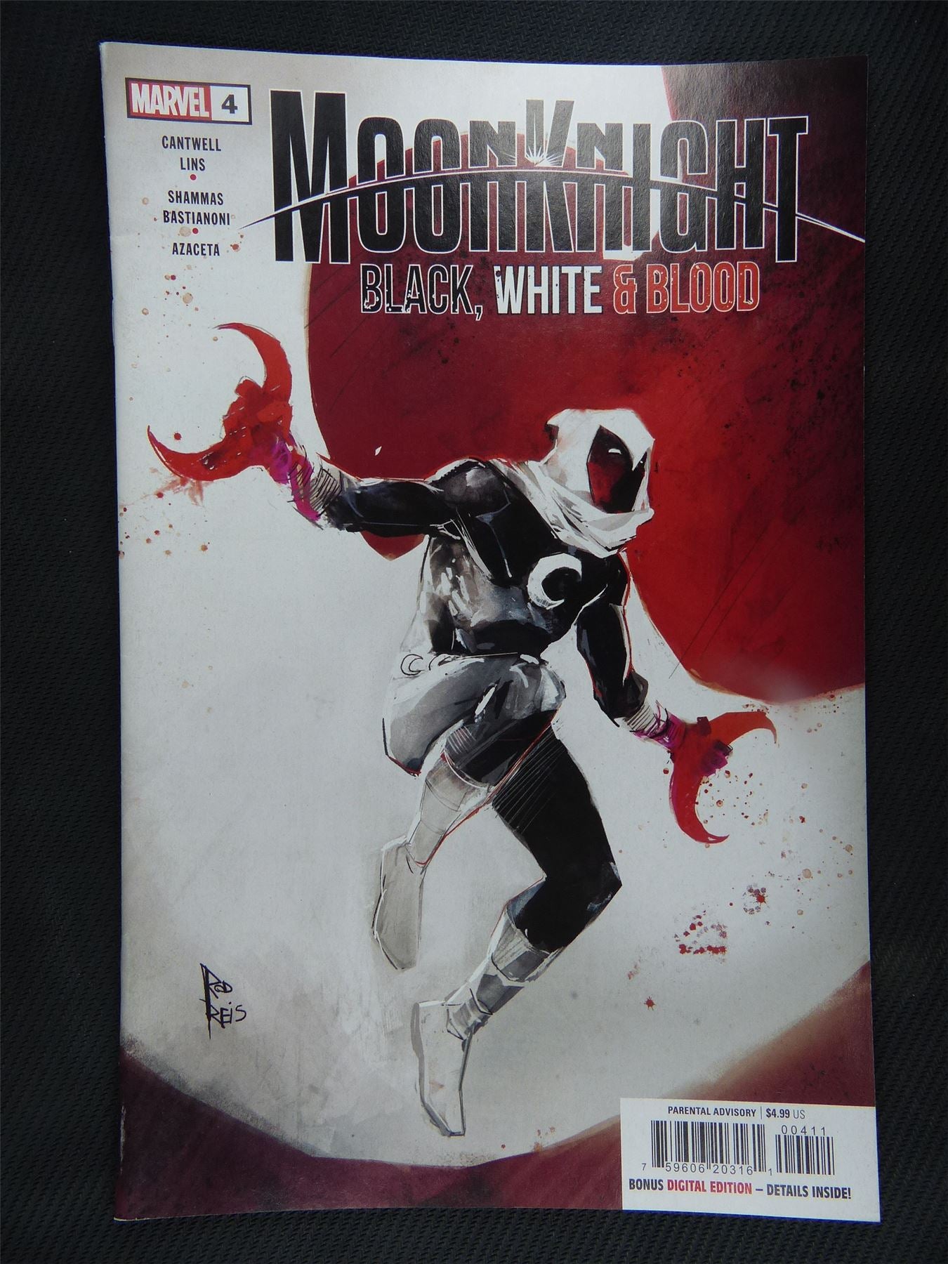 MOON Knight: Black White And Blood #4 - Marvel Comic #2Q7