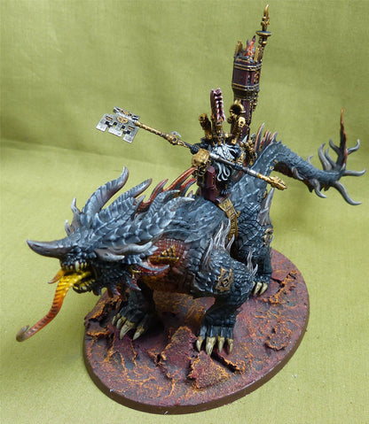 Auric Runesmiter on Magmadroth painted - Fyreslayers - Warhammer AoS #1O2