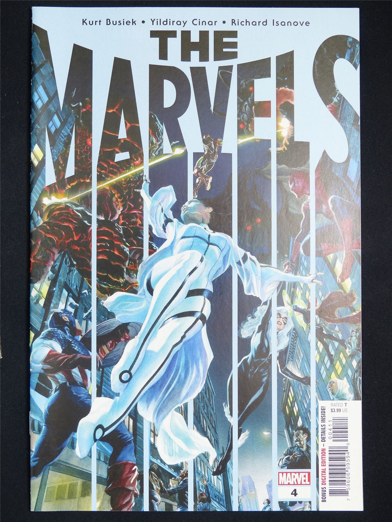 The MARVELS #4 - Marvel Comic #B5
