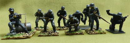 German Assault Troop painted 1/35 scale - WW2 Model #176