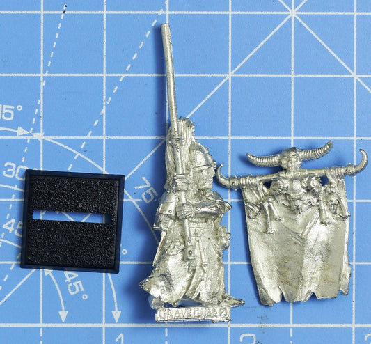 Classic Metal Grave Guard Skeleton with Standard OOP - Warhammer Old World #FW