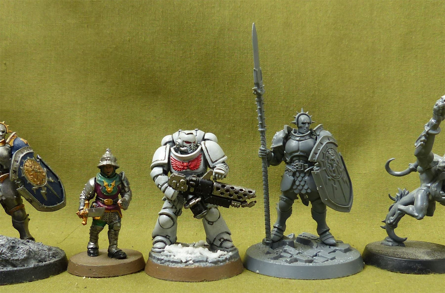 Mix of Miniatures - Space Marines Sigmar Tyranids Undead - Warhammer #CH