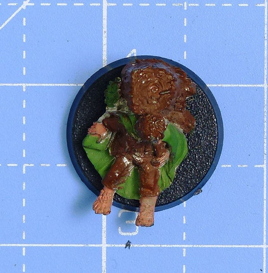 Classic Metal Frodo against Tree Stump OOP - Lord of the Rings Warhammer #35M
