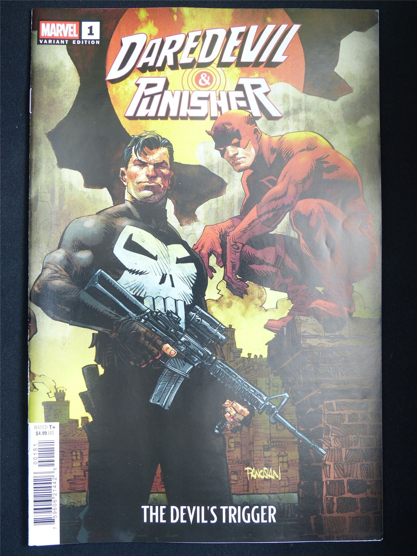 DAREDEVIL & Punisher #1 Variant - Marvel Comic #BP