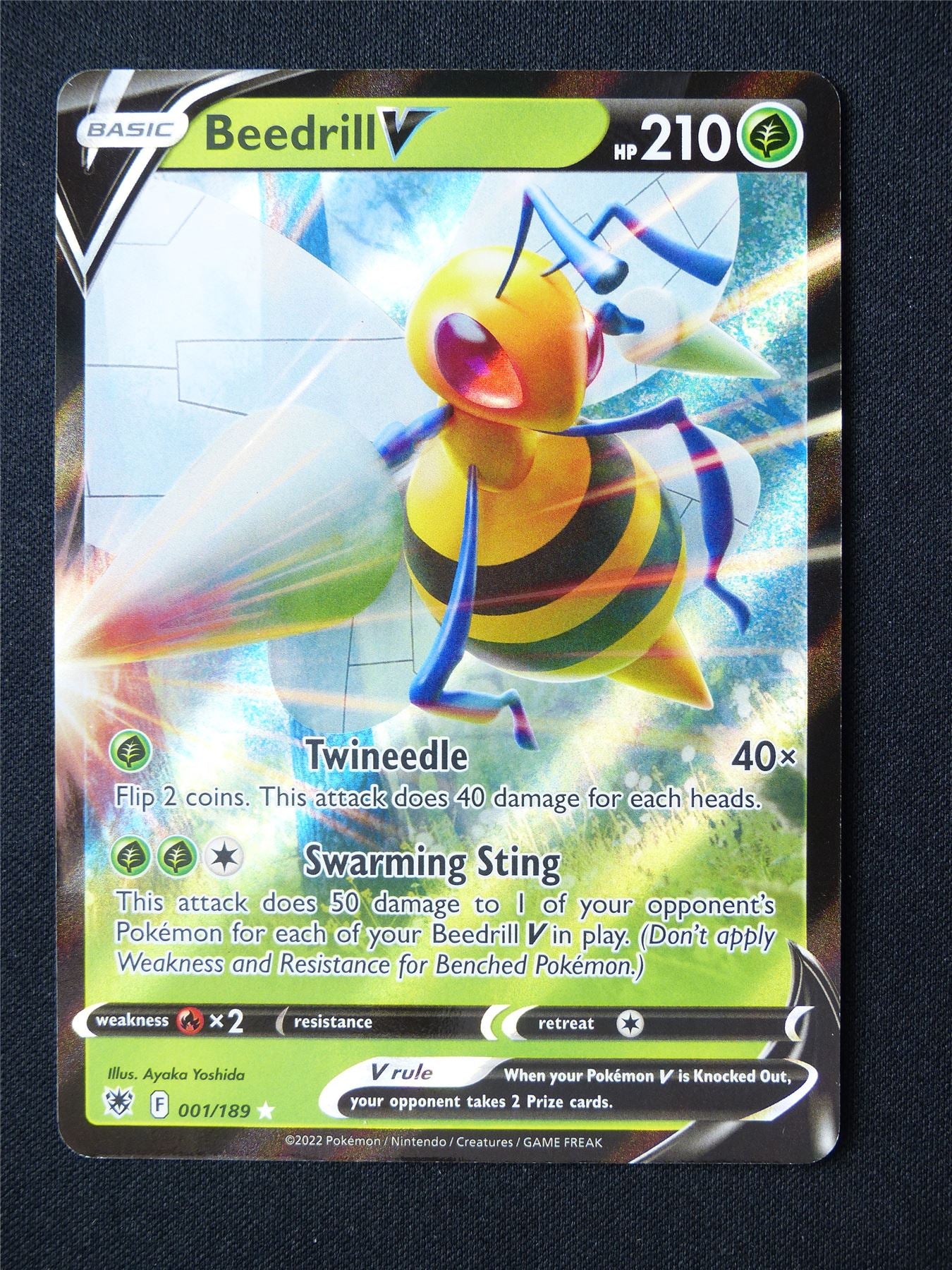 Beedrill V 001/189 Holo - Pokemon Card #63Y