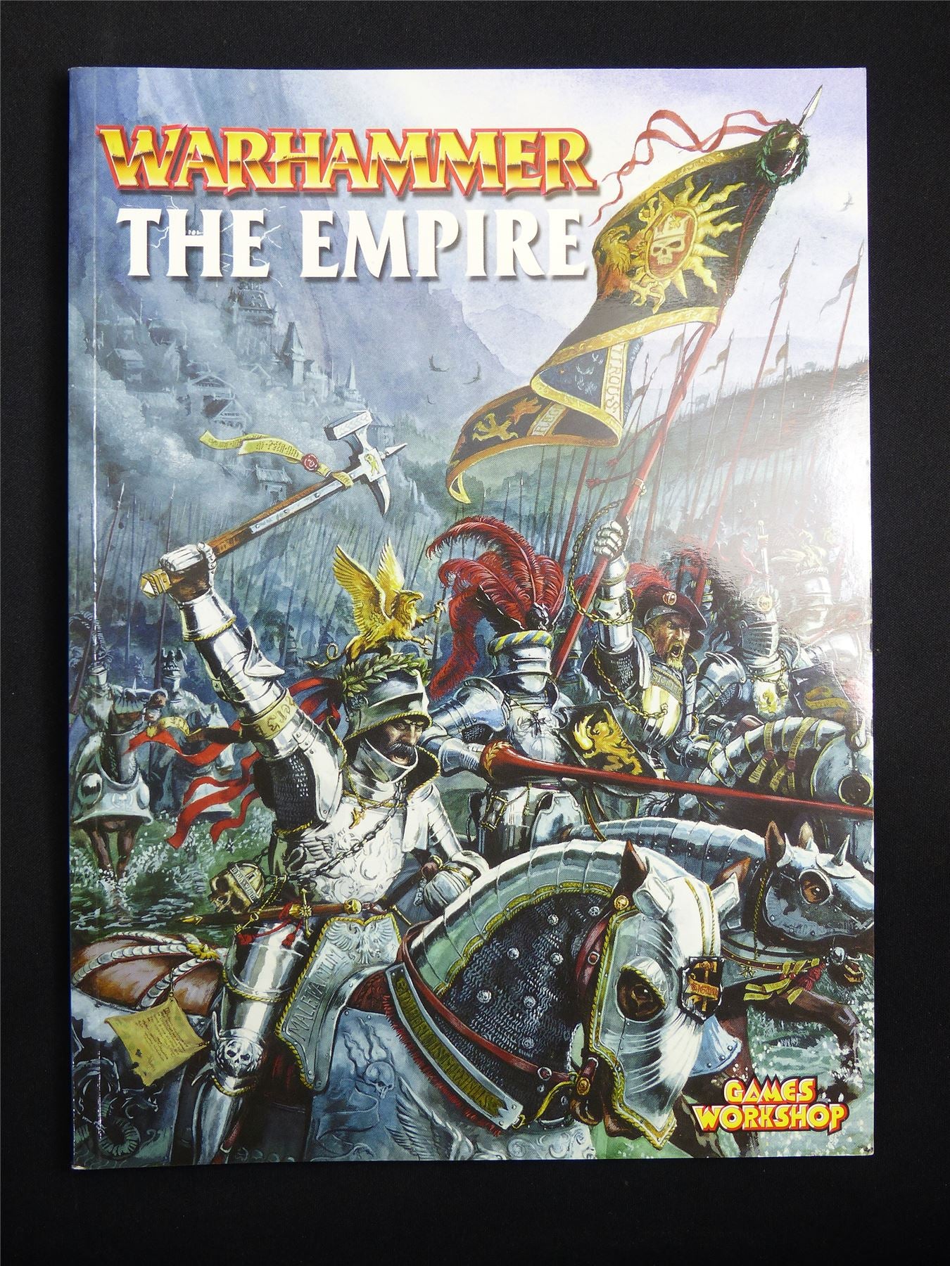 Warhammer Armies: The Empire 6th Edition Softback - Warhammer Old World #1H1