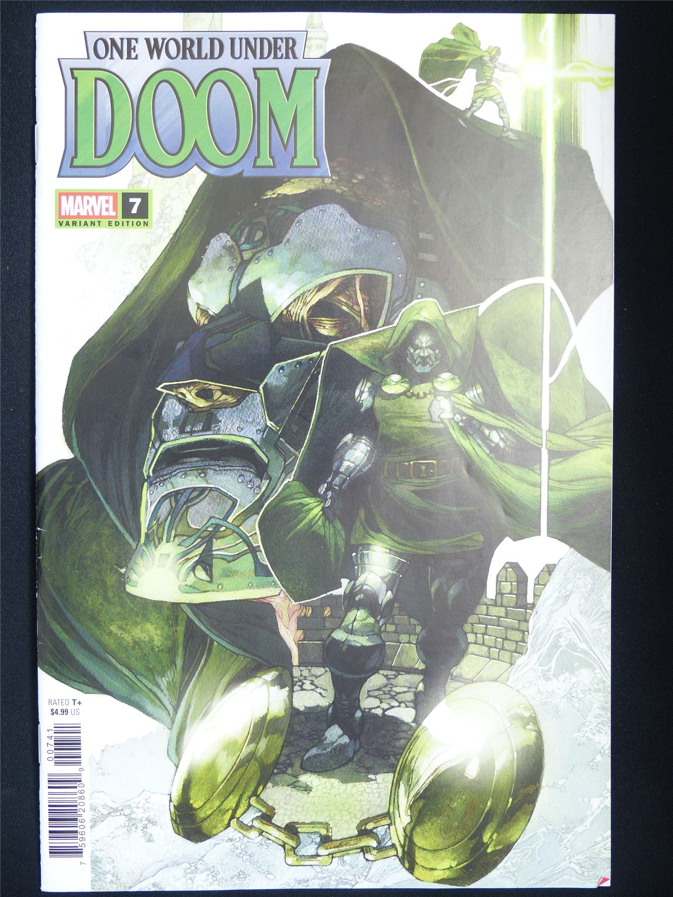 One World Under DOOM #7 Variant - Marvel Comic #1ID