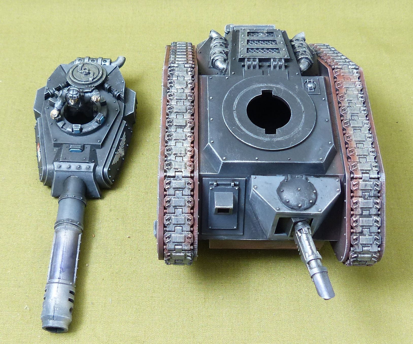 Solar Auxilia Leman Russ Assault Tank painted - Adeptus Astartes - Warhammer Horus Heresy #2WW