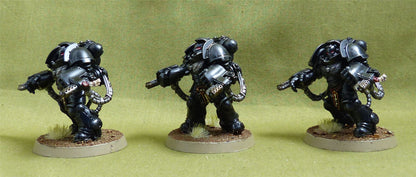 Primaris Aggressors painted - Iron Hands - Warhammer 40K #1HF