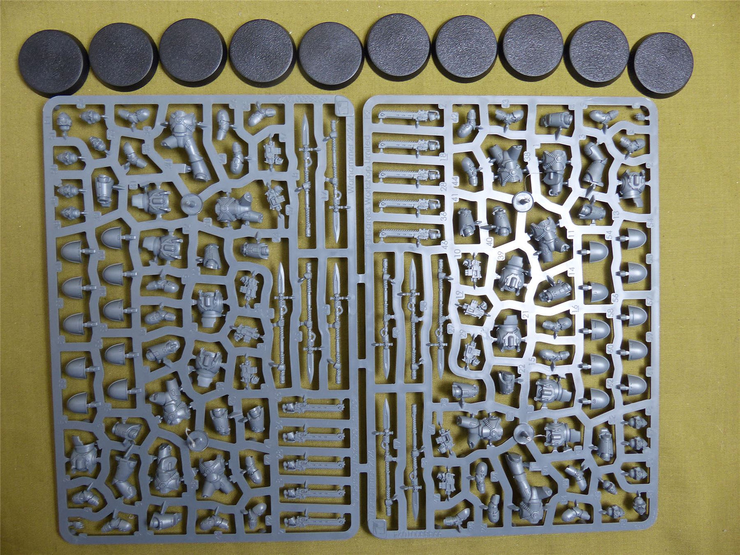 MkIV Assault Squad set of 10 complete sprue - Adepta Astartes - Warhammer HH #2F5
