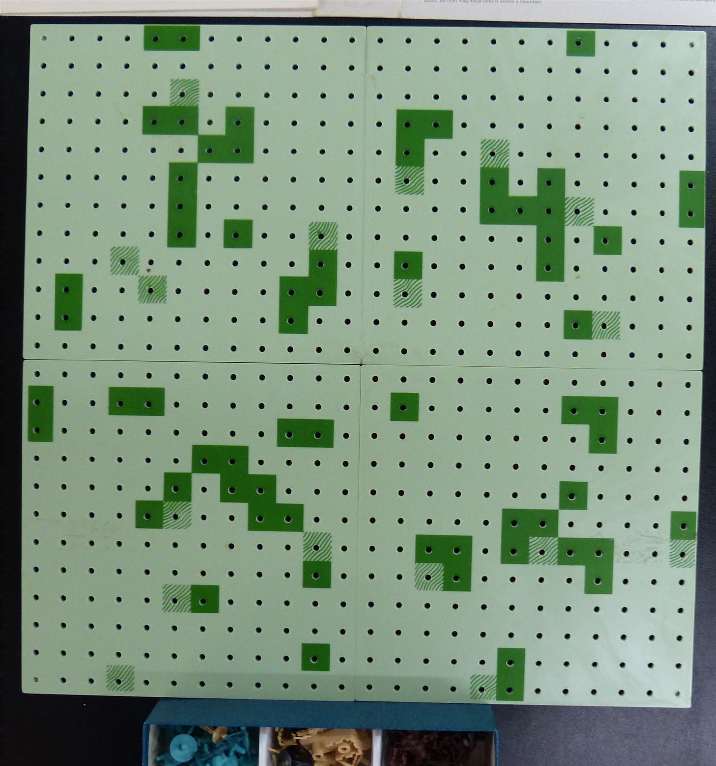 Feudal The Game of Siege and Conquest Boardgame Classic #273