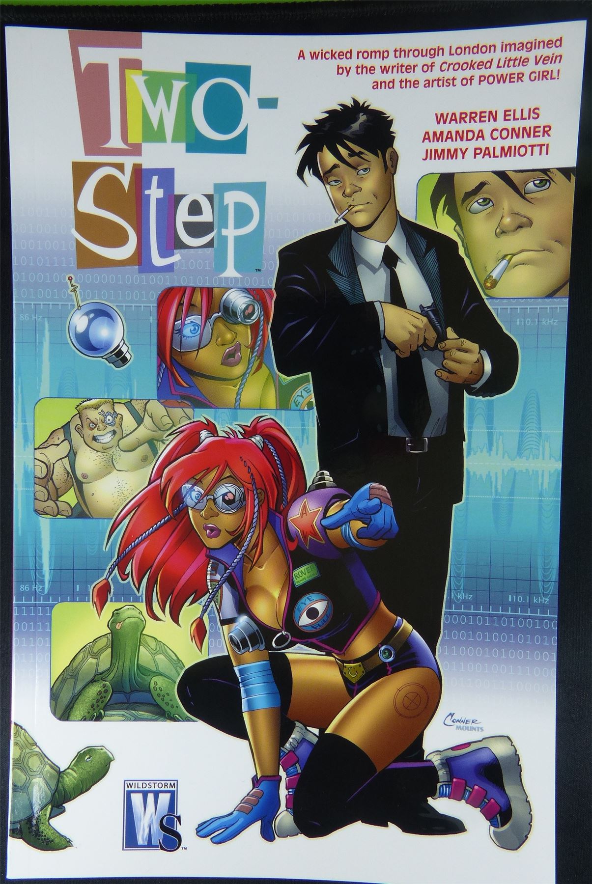 Two Step - Titan - Soft Back - Graphic Novel #28Y