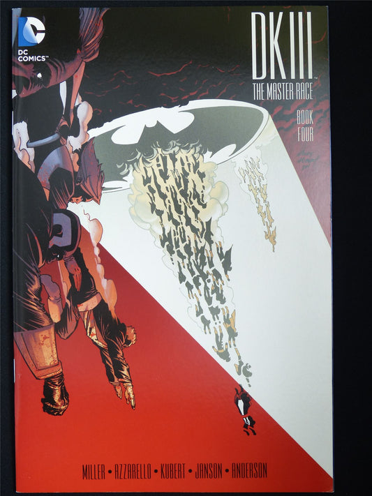 BATMAN: Dark Knight III: The Master Race #4 - DC Comic #67C