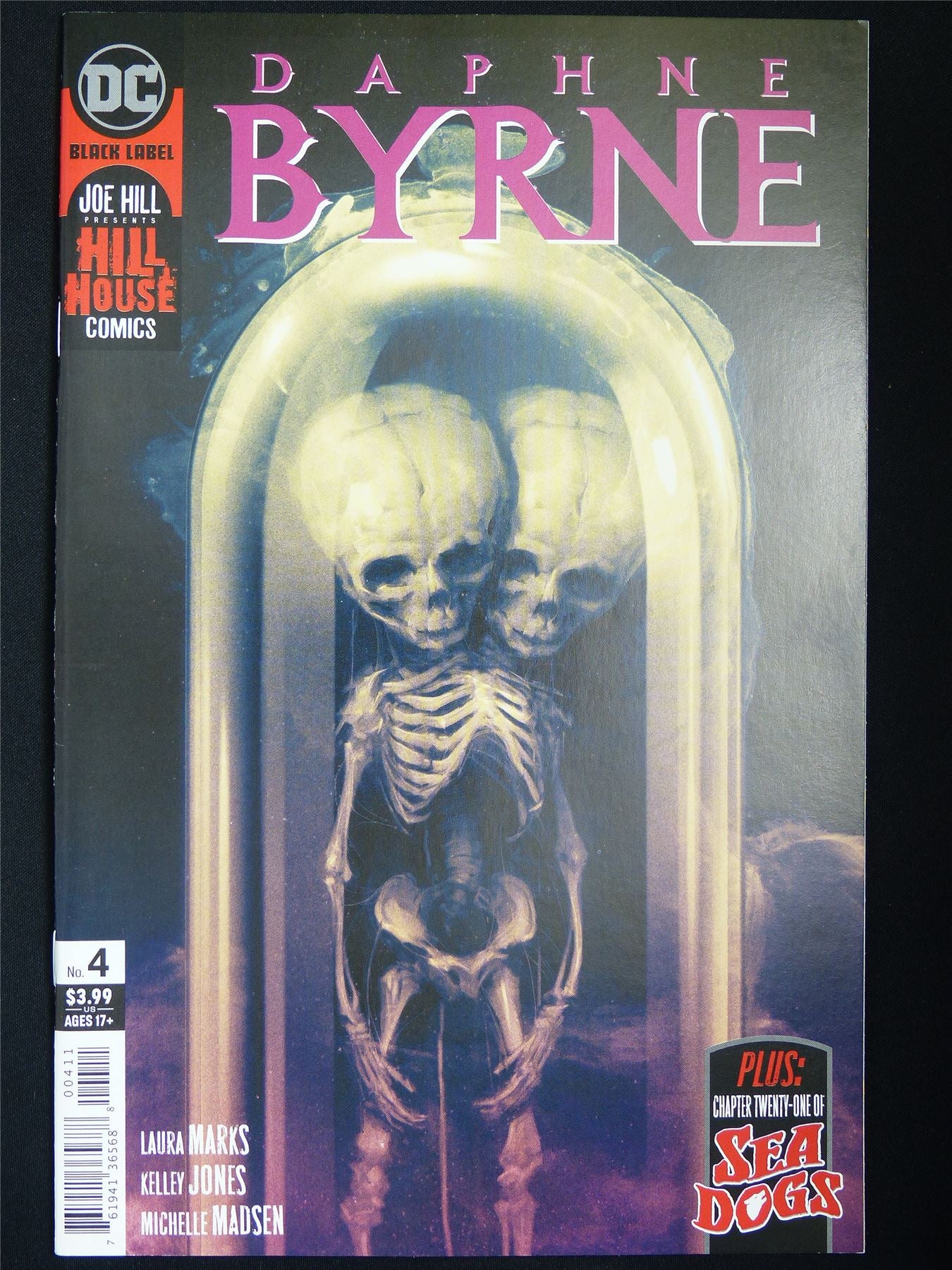 DAPHNE Byrne #4 - DC Comic #1R3