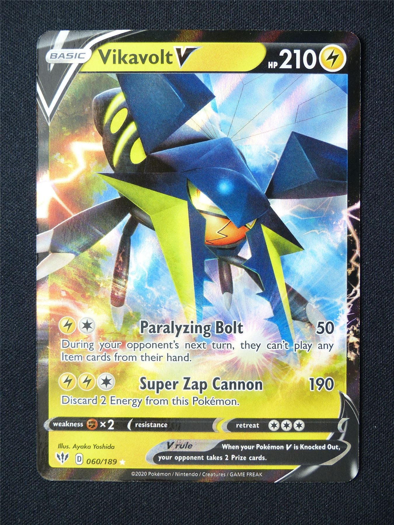 Vikavolt V 060/189 Holo - Pokemon Card #63J