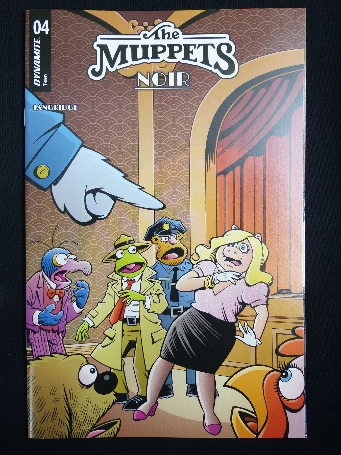 The mUPPETS: Noir #4 Cvr A - Jun 2026 Dynamite Comic #1EP