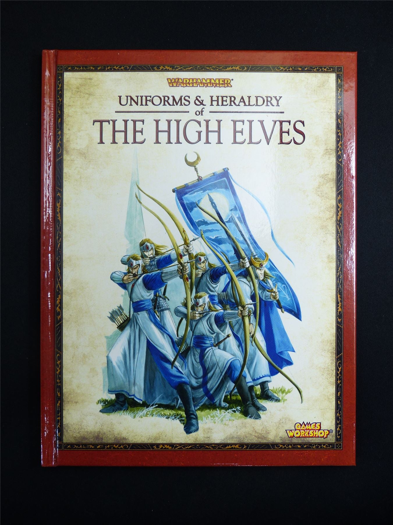 Uniforms & Heraldry of the High Elves Hardback - Warhammer Old World #1GV