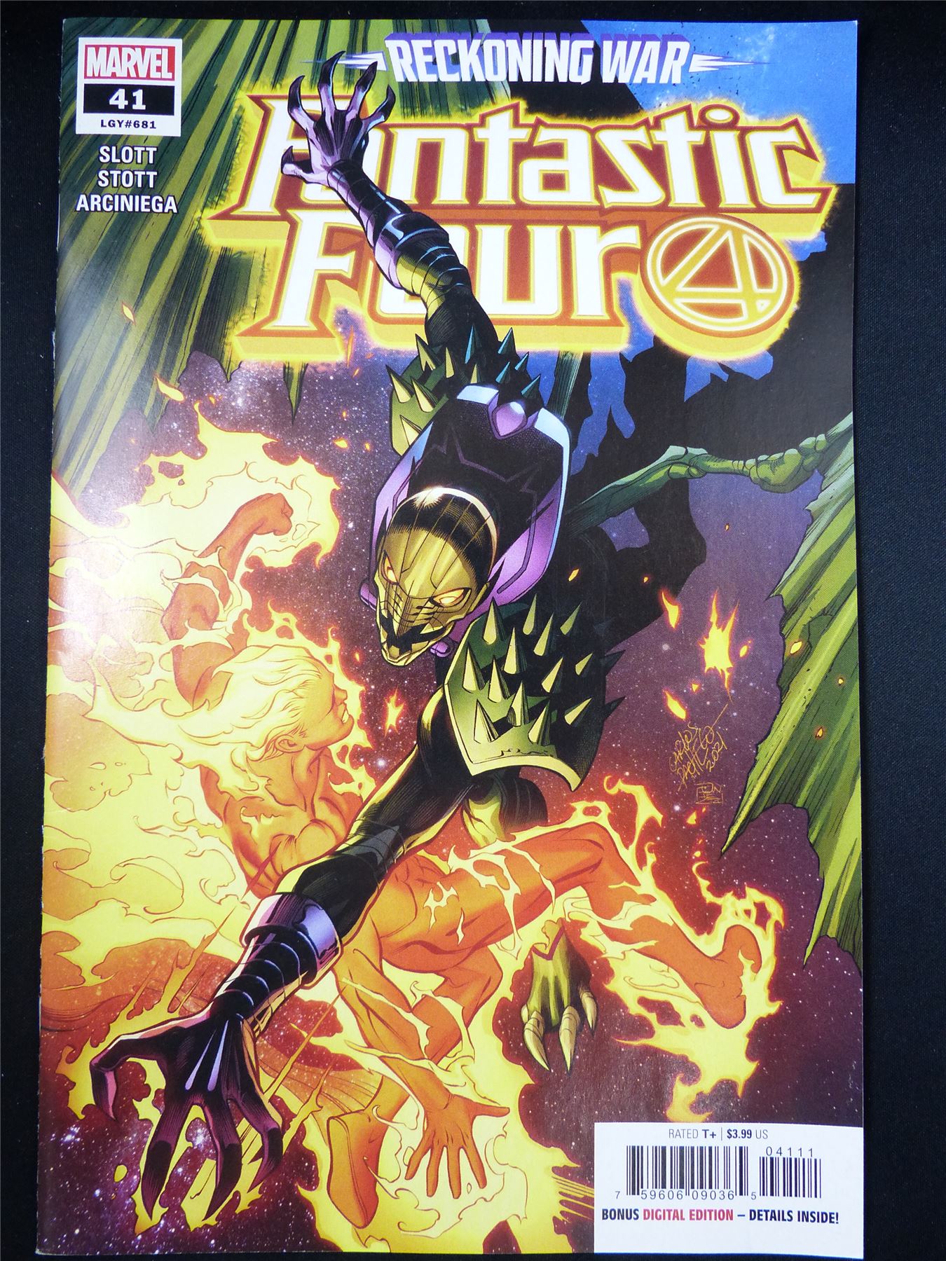 FANTASTIC Four #41 - Marvel Comic #I0