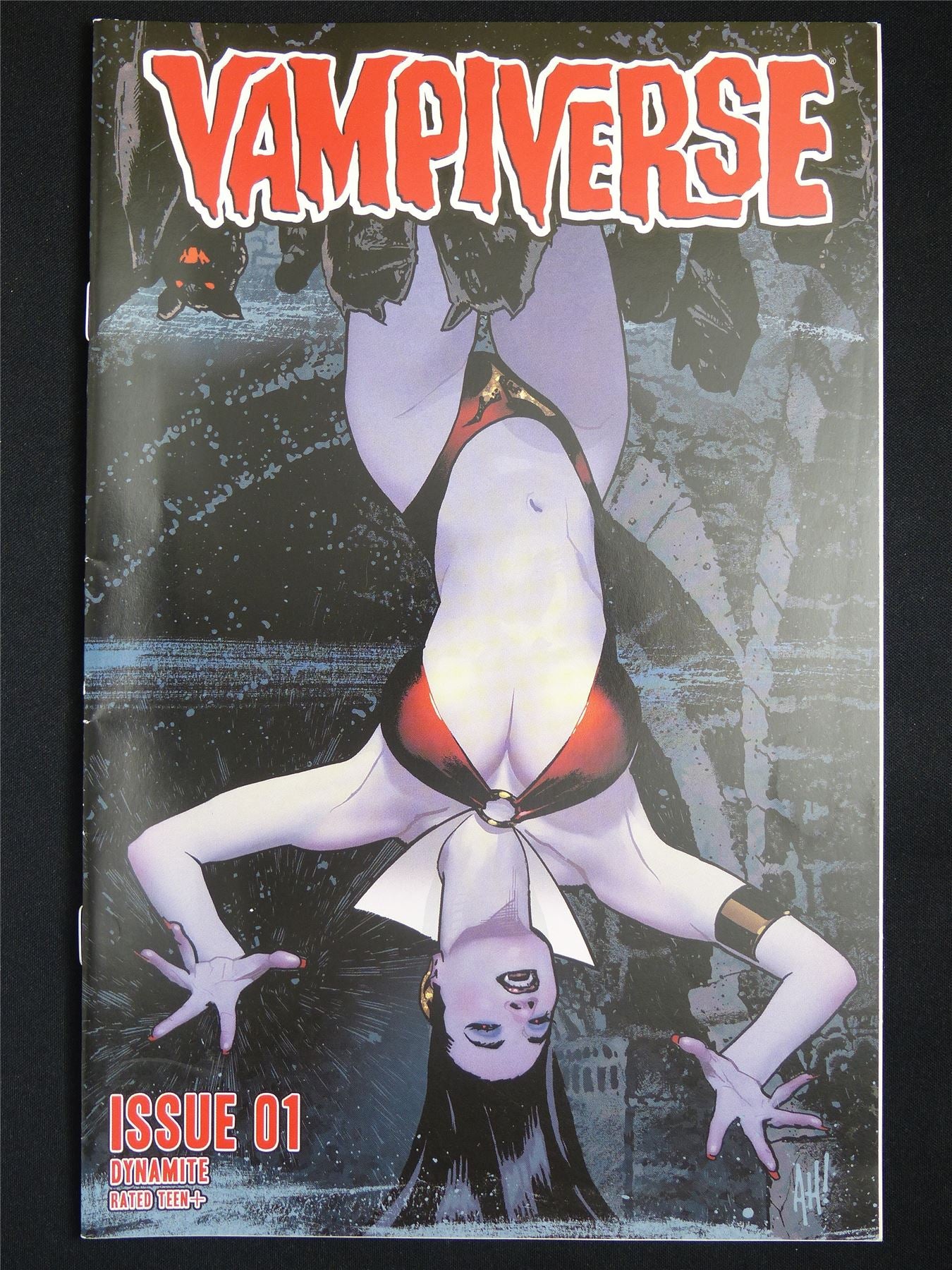 VAMPIVERSE #1 - Dynamite Comic #4DG