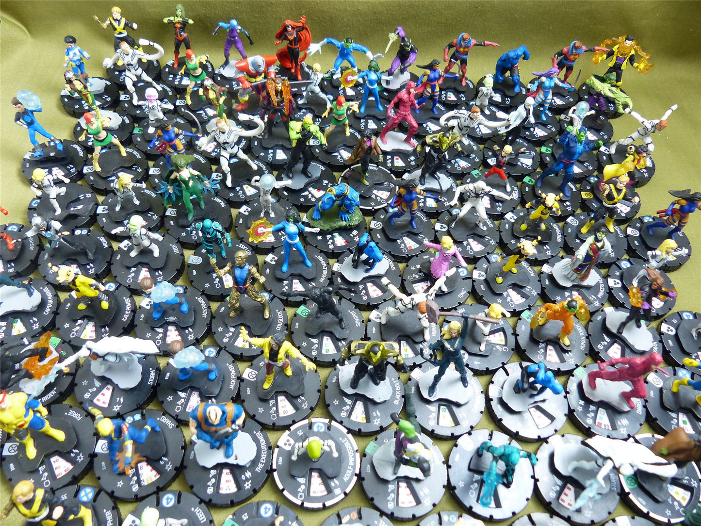 Collection of 97 Marvel Heroclix miniatures #16Y