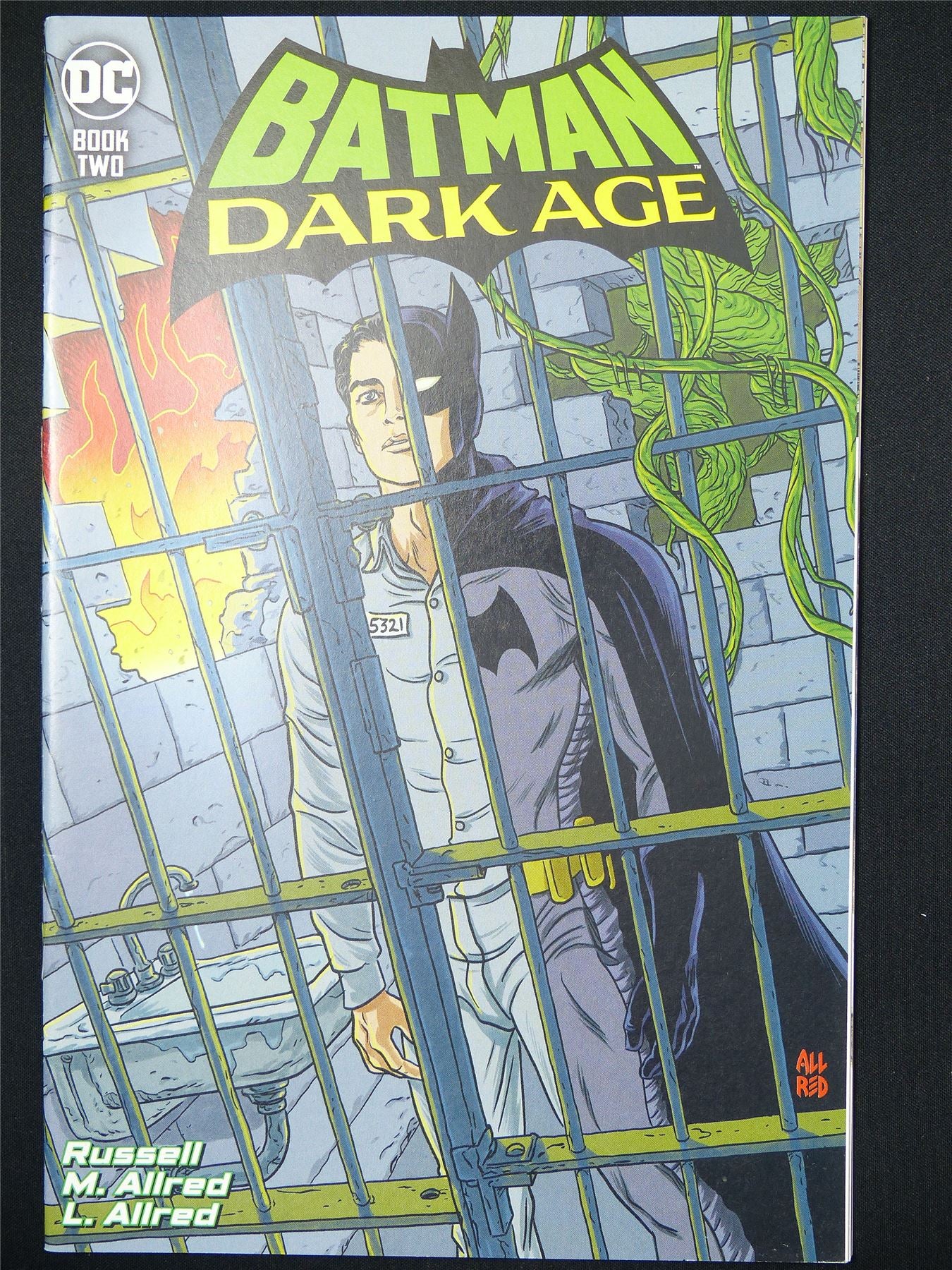 BATMAN Dark Age #2 - DC Comic #6CG