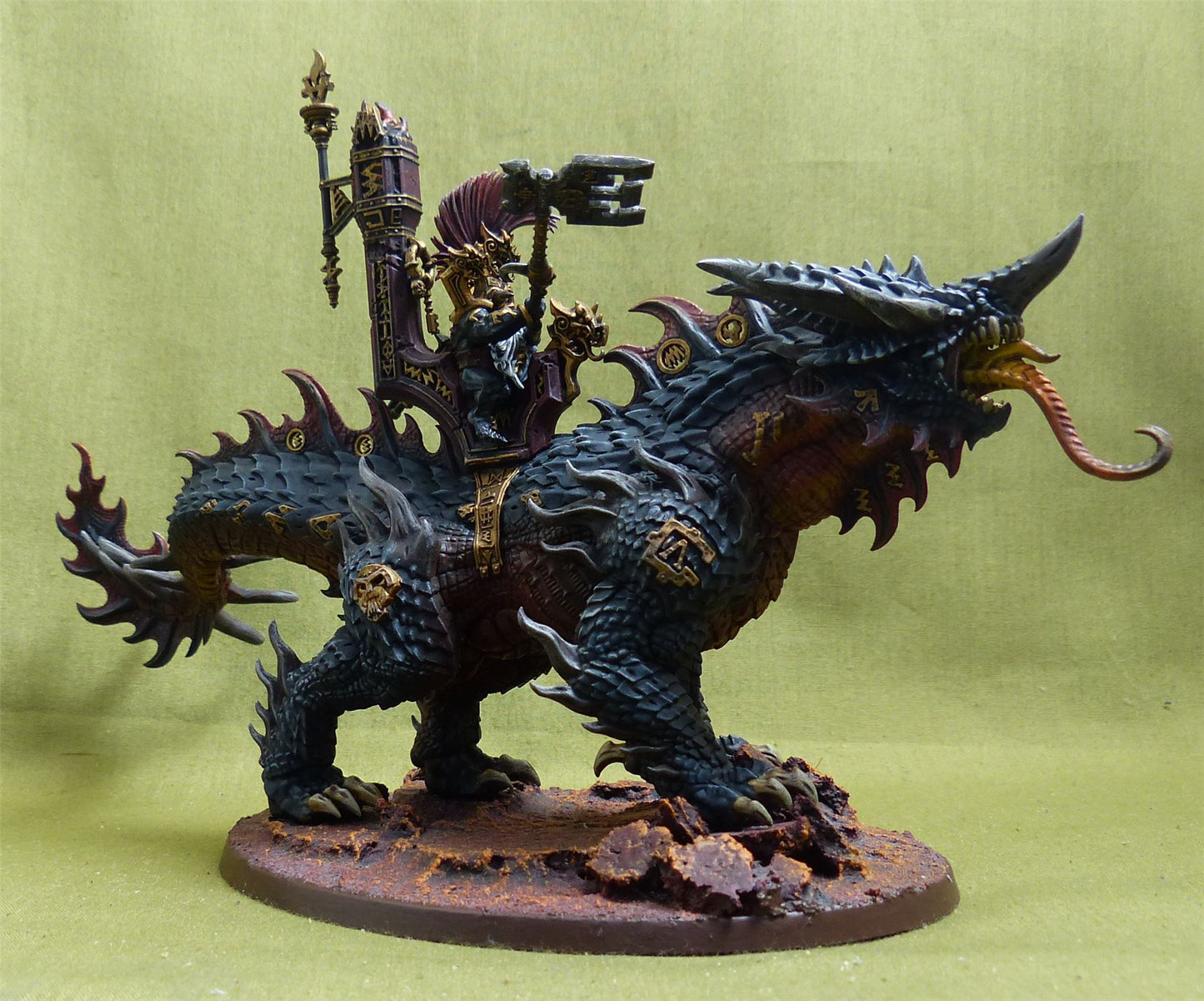 Auric Runesmiter on Magmadroth painted - Fyreslayers - Warhammer AoS #1O2