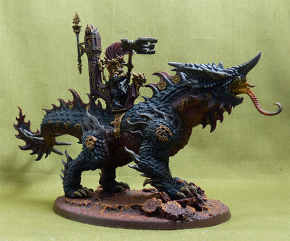 Auric Runesmiter on Magmadroth painted - Fyreslayers - Warhammer AoS #1O2