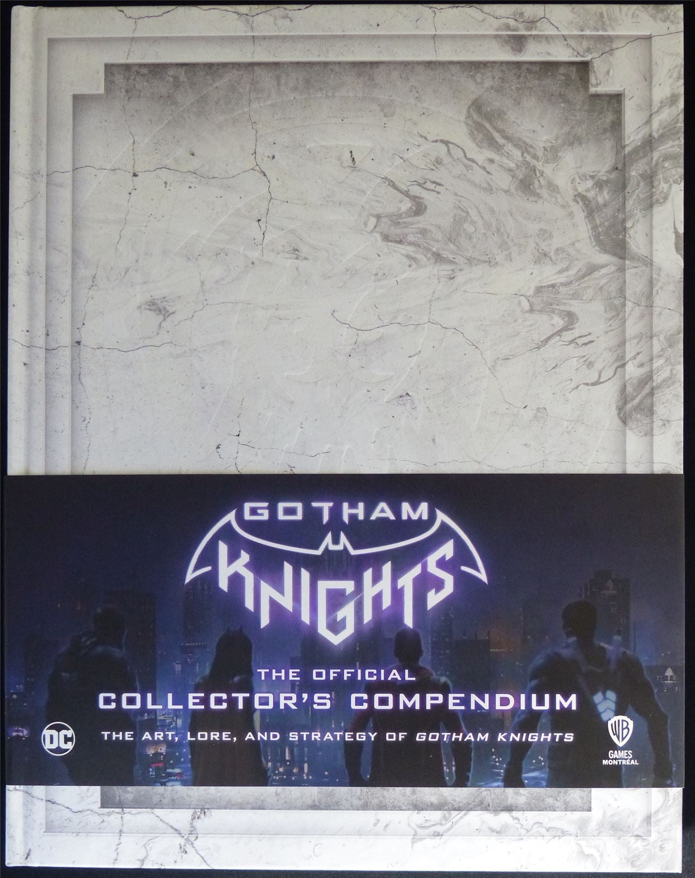 Gotham Knights: The Official Collector's Compendium Gift Book - Titan Hardback #3T