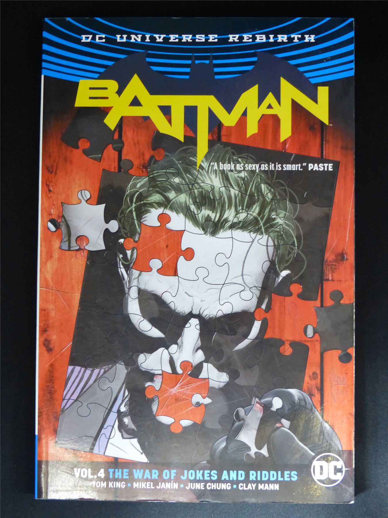 Batman volume four: The War of Jokes and Riddles - DC Graphic Softback #42W