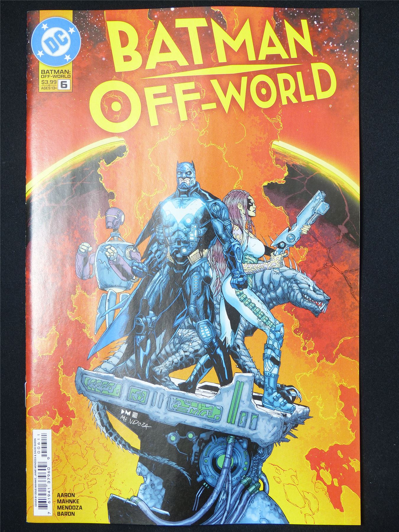 BATMAN: Off-World #6 - B&B Apr 2025 DC Comic #8P1