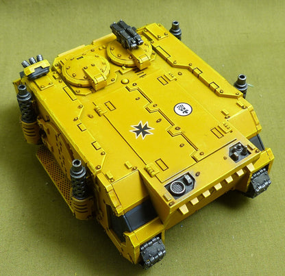 Deimos Pattern Rhino painted - Imperial Fists - Warhammer Horus Heresy #2MZ