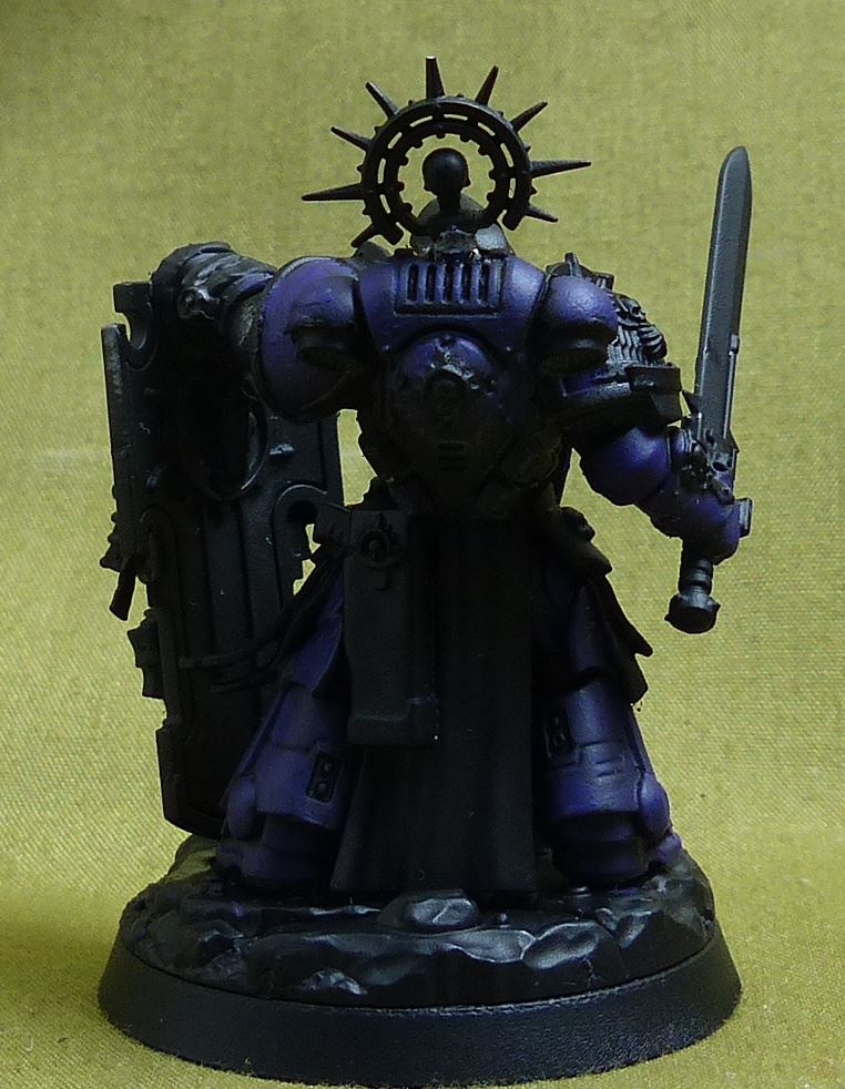 Captain with Relic Shield - Space Marines - Warhammer 40K #4IF