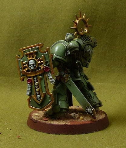 Lieutenant with Storm Shield painted - Raptors - Warhammer 40K #WE