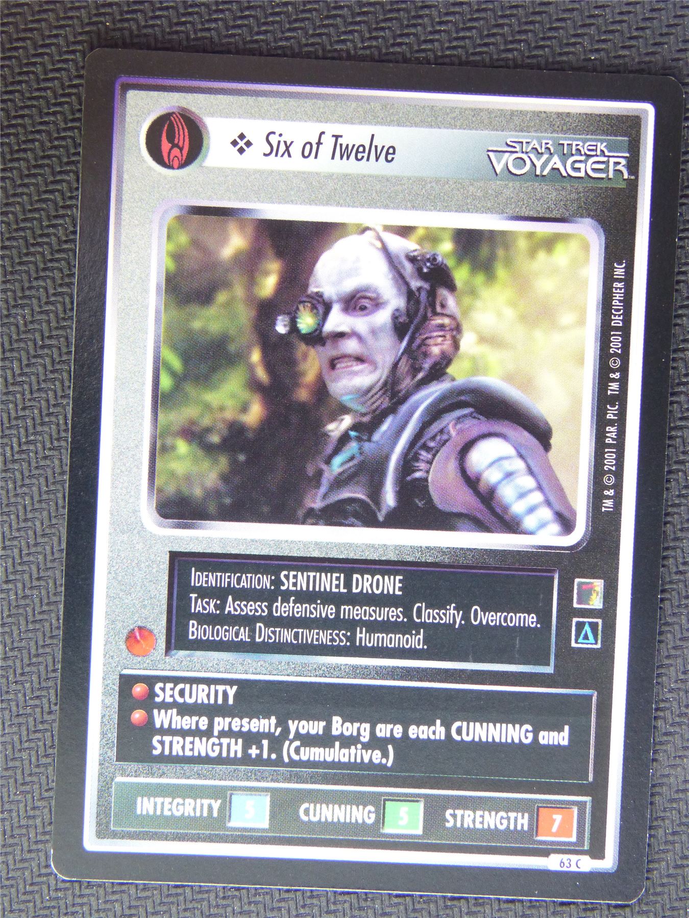 Six of Twelve Black Border - Star Trek CCG Voyager #4YX