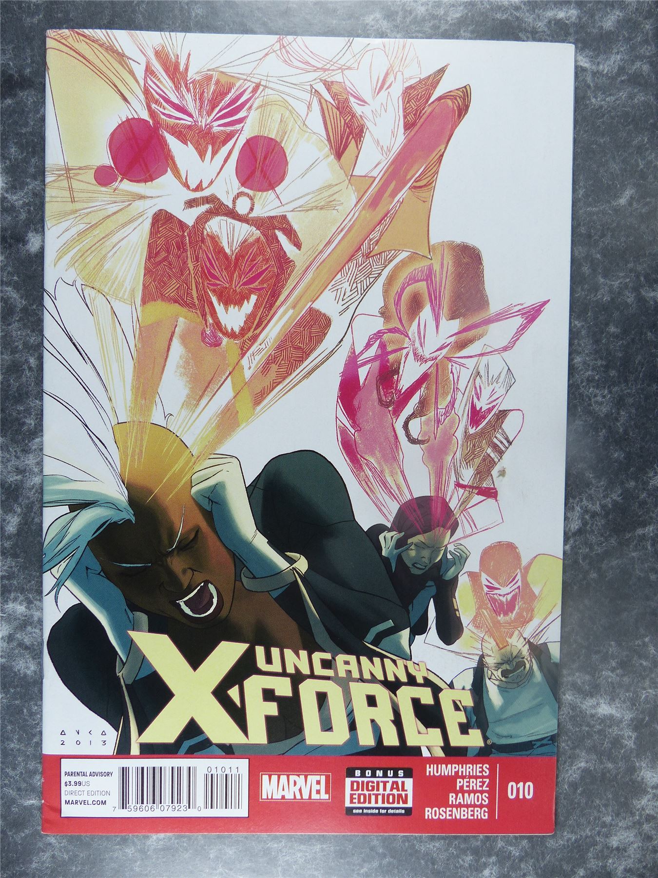 Uncanny X Force #10 - Marvel - Comic #QT