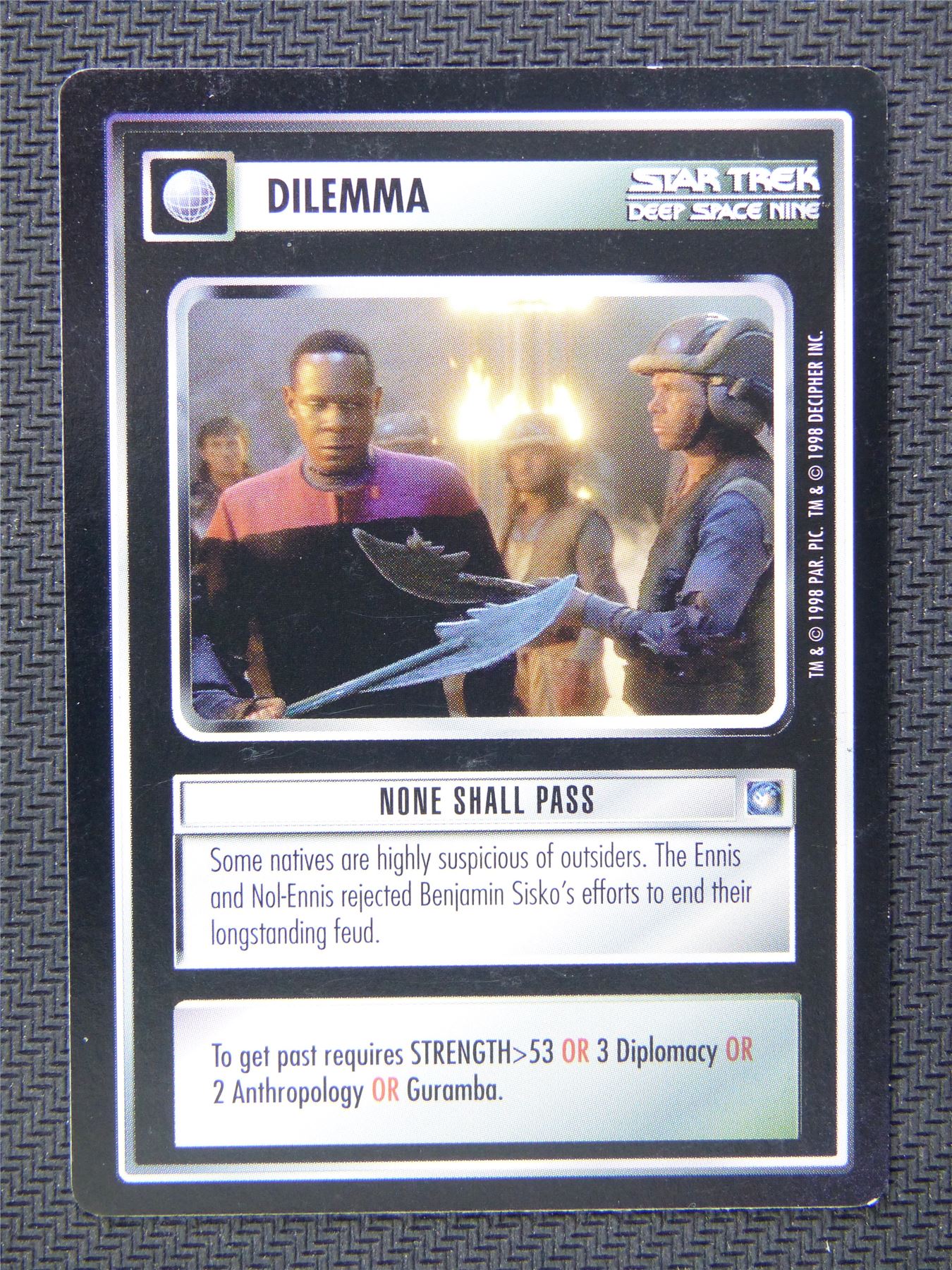 Dilemma None Shall Pass - Star Trek CCG Deep Space Nine #581