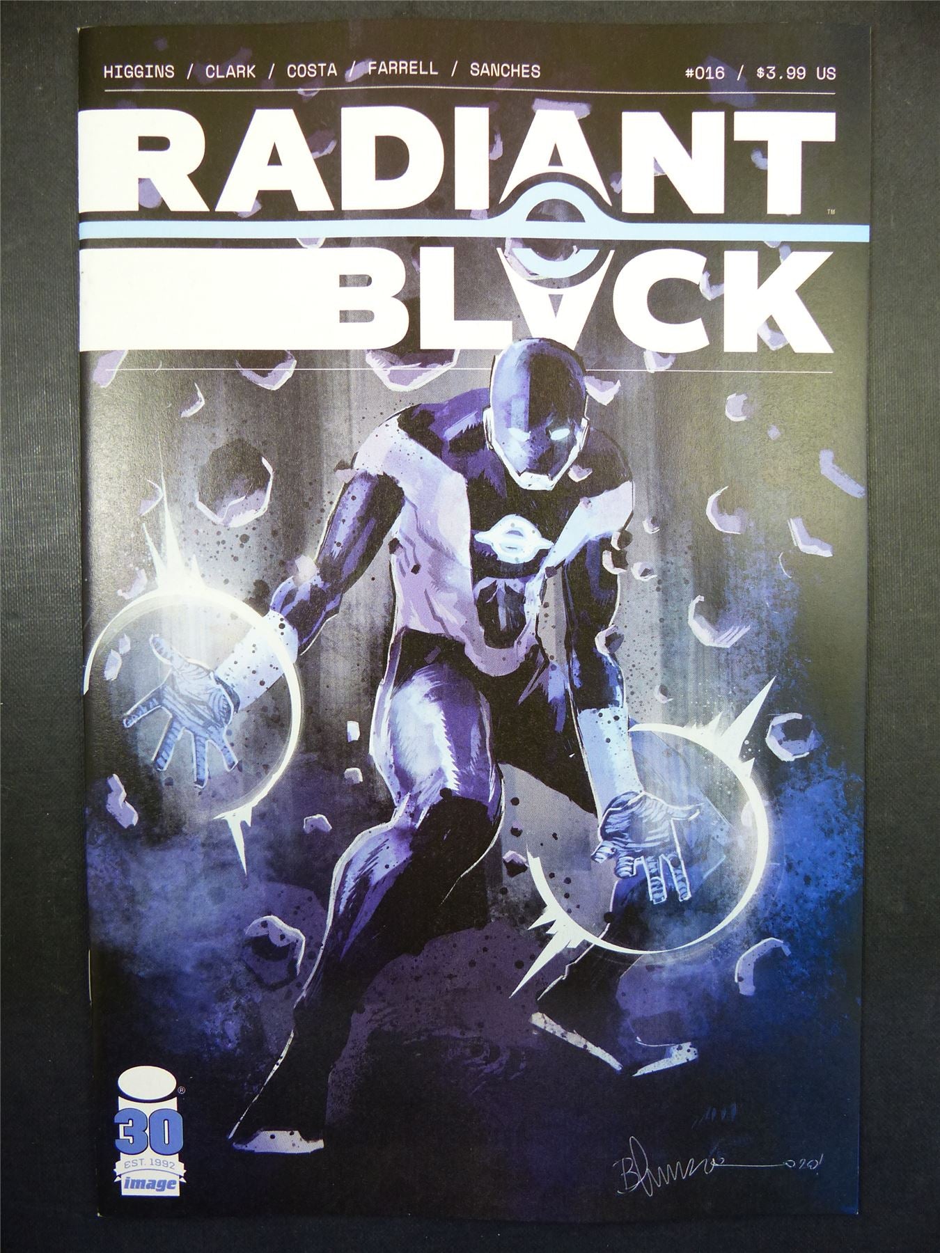 RADIANT Black #16 - Aug 2022 - Image Comics #5I0